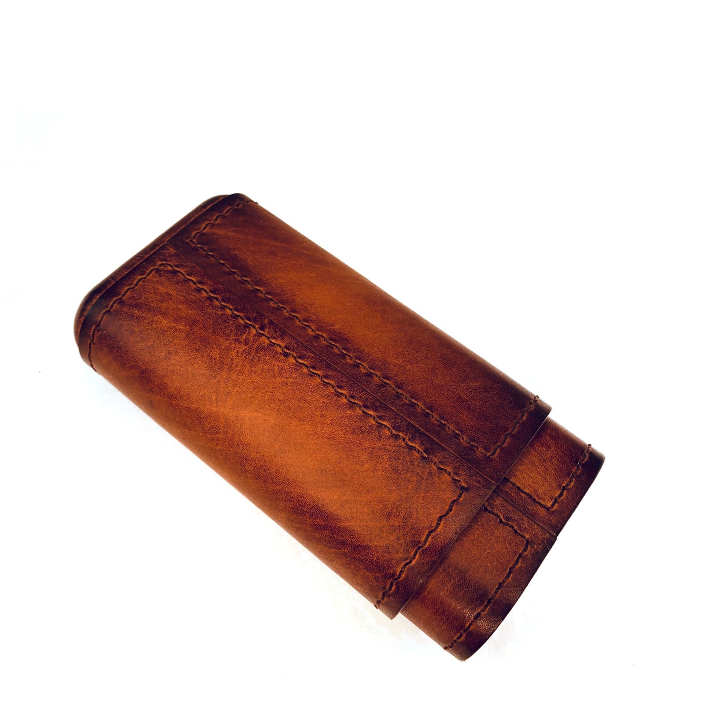 Artamis-Antique-Leather-Cigar-Case-CAS65-closed-front