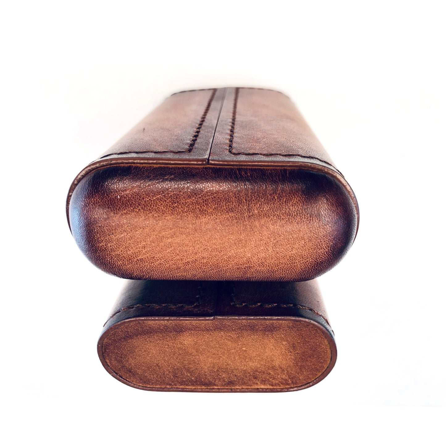 Artamis-Antique-Leather-Cigar-Case-CAS65-end-1