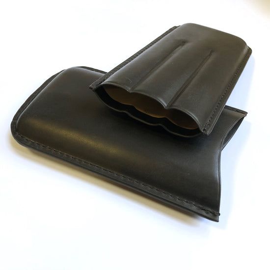 Artamis-Black-Leather-Corona-Cigar-Case-3