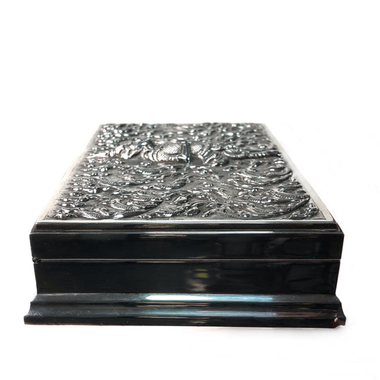 Load image into Gallery viewer, Antique Siam Thai Sterling Silver Embossed cigarette case side view
