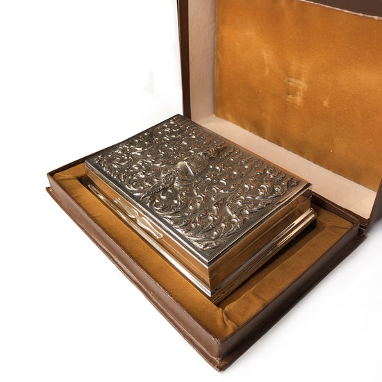 Antique-Siam-Thai-Sterling-Silver-Embossed-cigarette-case-2